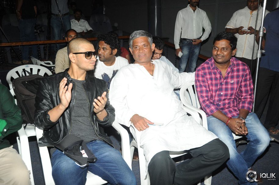 Surya-vs-Surya-Movie-Platinum-Disc-Function